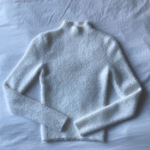 Babaton Kuma Sweater